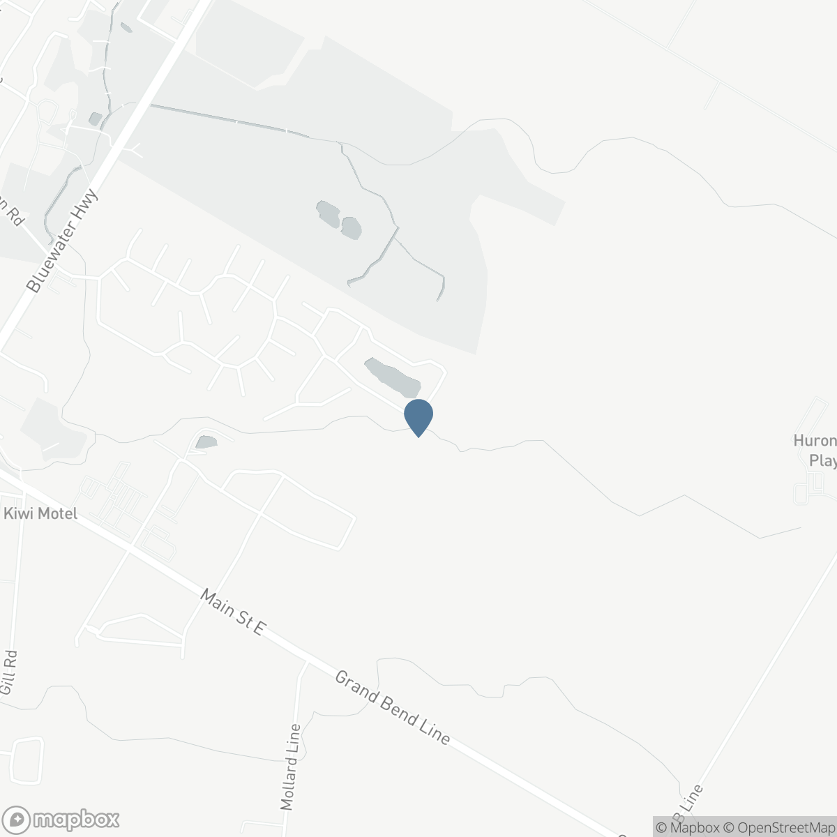 353 SHANNON BOULEVARD, Grand Bend, Ontario N0M 1T0